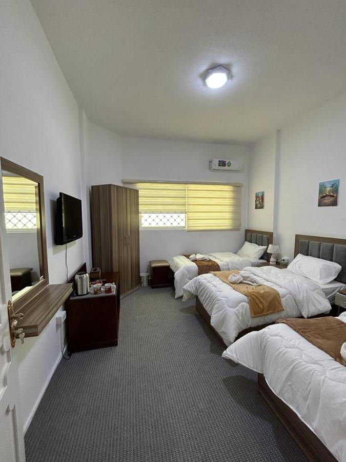 Petra Pass Hostel 와디무사 외부 사진