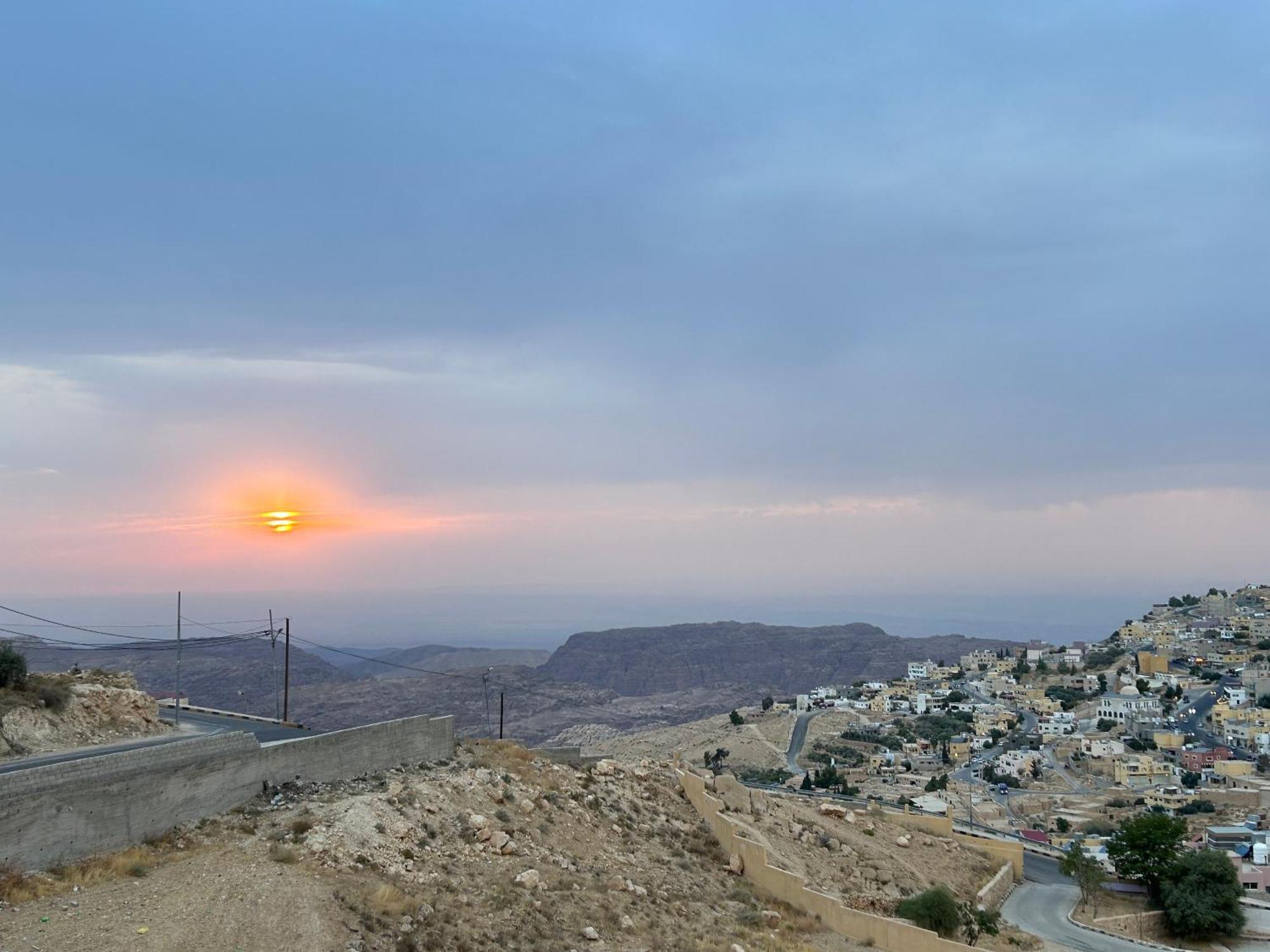 Petra Pass Hostel 와디무사 외부 사진