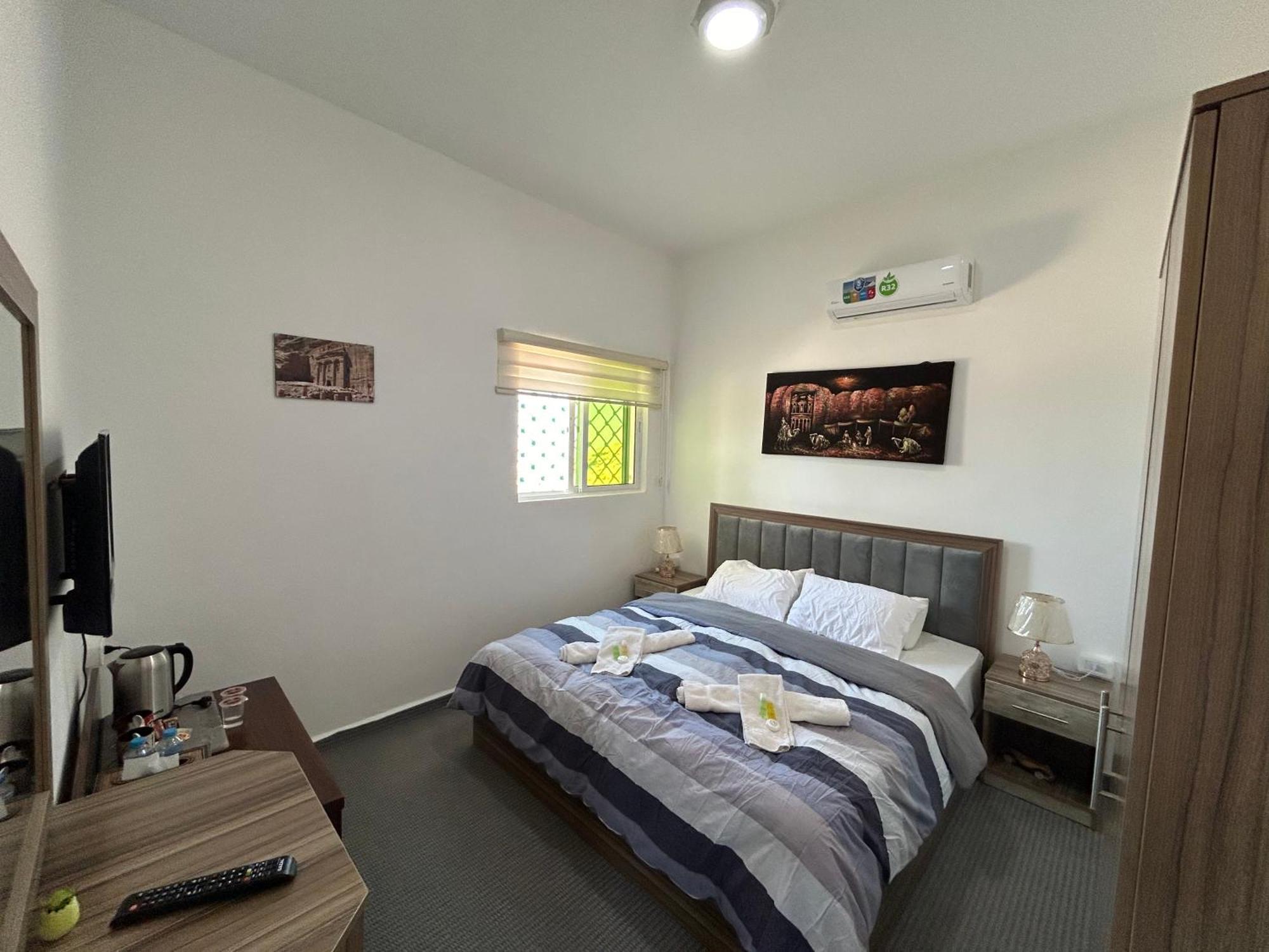 Petra Pass Hostel 와디무사 외부 사진